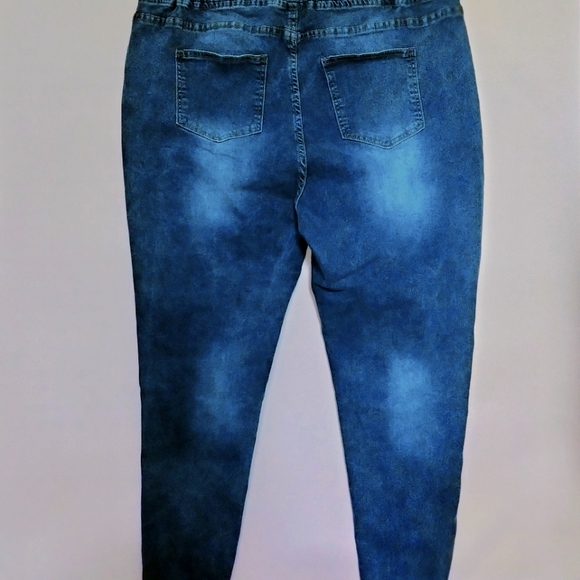 Women's Blue Distressed Jeans Sz 4XL - Picture 6 of 9
